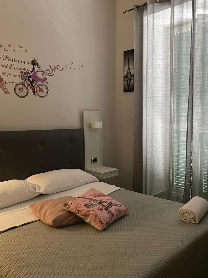 Hotel Poerio Naples Exterior photo
